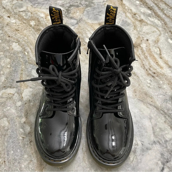 Dr. Martens YOUTH 1460 PATENT LEATHER LACE UP BOOTS size 2 - Picture 3 of 12